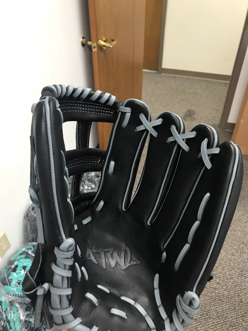 ATWL 12.5  H Web Kip Leather Fielding Glove BLK/GREY